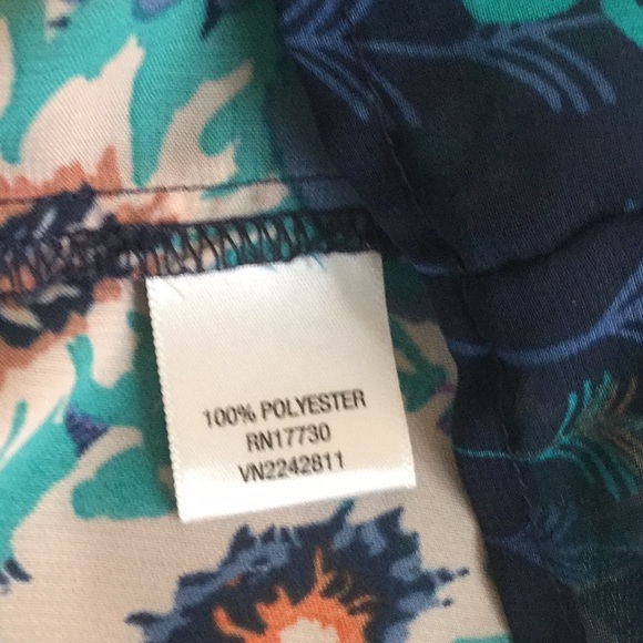 Floral blouse - Picture 5 of 5